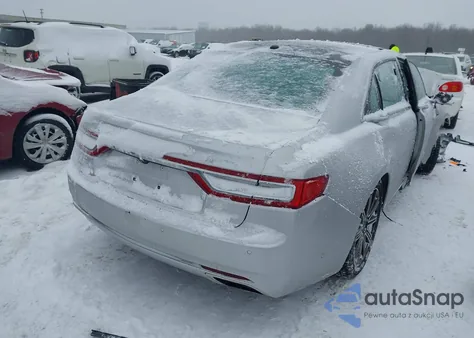 2017 Lincoln Continental Reserve z USA, uszkodzony, nr VIN 1LN6L9RP4H5600326